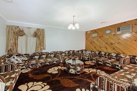Property photo of 20 Cheleon Way Kings Park VIC 3021