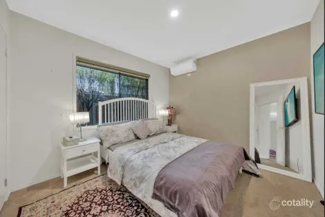 Property photo of 8 Daisy Drive Point Cook VIC 3030