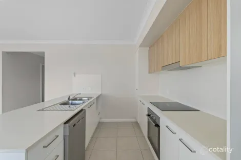 Property photo of 44 Mulberry Circuit Gleneagle QLD 4285