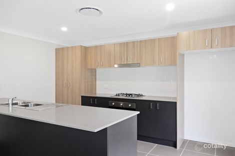 Property photo of 2 Eucalyptus Close Hamlyn Terrace NSW 2259