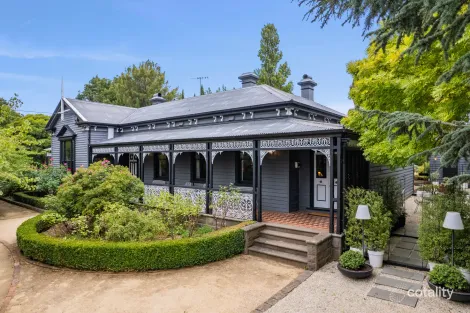 30-32 Edgecombe St, Kyneton, VIC 3444