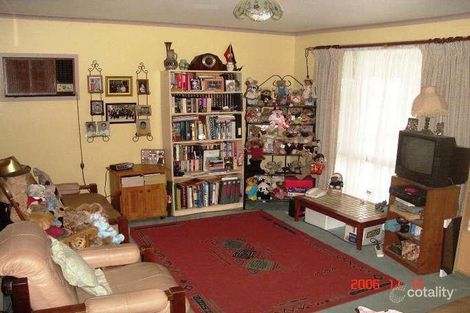 Property photo of 20 Harcourt Place Eagle Vale NSW 2558