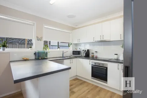Property photo of 2/3-5 Dudley Street Gorokan NSW 2263