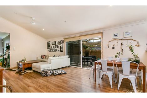 Property photo of 22 Teak Circuit Suffolk Park NSW 2481