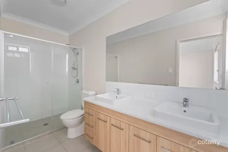 Property photo of 44 Mulberry Circuit Gleneagle QLD 4285