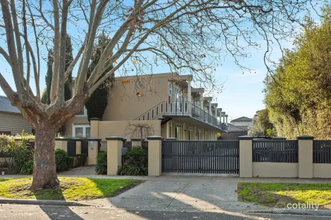 12/5 Christmas St, Northcote, VIC 3070