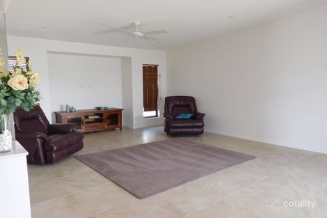 Property photo of 32 Surfrider Place Mudjimba QLD 4564