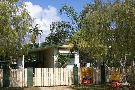 3 Jacaranda St, Holloways Beach, QLD 4878