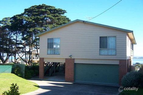 13 Panorama Dr, San Remo, VIC 3925