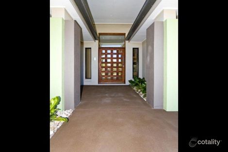 Property photo of 26 Yorston Place Ormiston QLD 4160