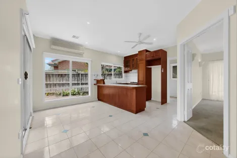 Property photo of 1/3 Fahey Place Donvale VIC 3111