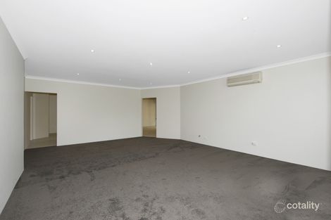 Property photo of 18 Suncrest Meander Meadow Springs WA 6210