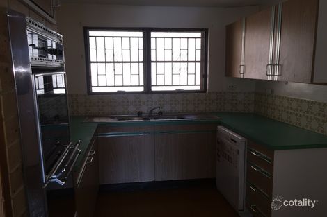 14 Bishop St, St Lucia, QLD 4067