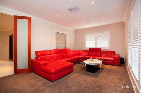 Property photo of 4 Grovedale Circuit Cairnlea VIC 3023