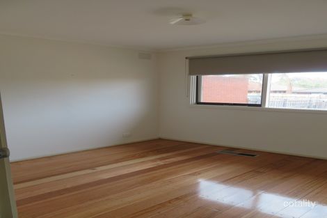 Property photo of 15 Flemington Drive Mill Park VIC 3082