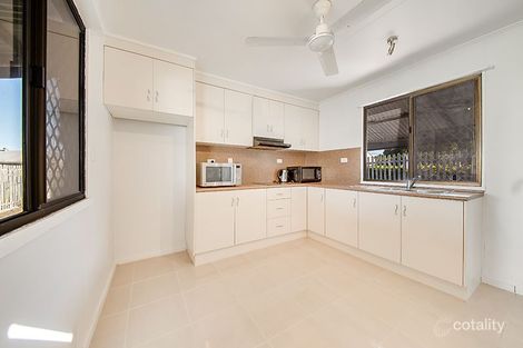 Property photo of 8 Dingwall Street Keppel Sands QLD 4702