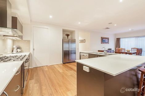 Property photo of 98 Golf View Drive Craigieburn VIC 3064