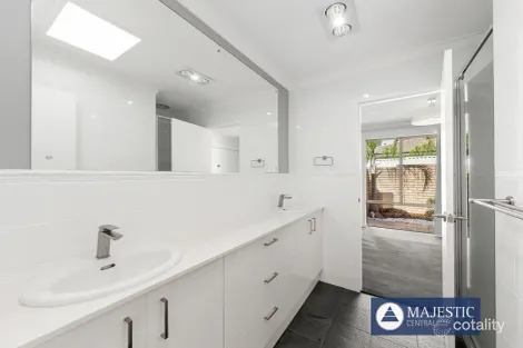 Property photo of 2/3 First Avenue Applecross WA 6153