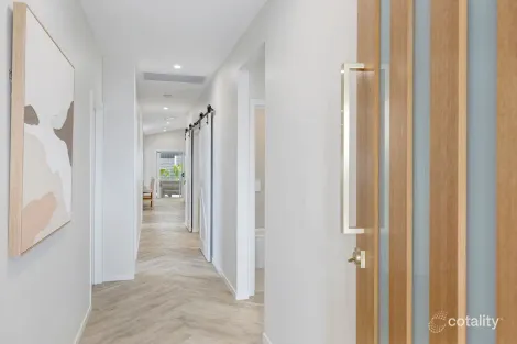 Property photo of 28 Panorama Place Bahrs Scrub QLD 4207