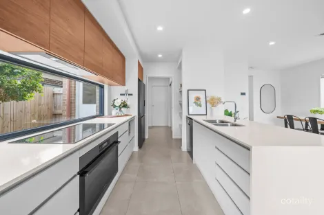 Property photo of 43 Belaroma Street Ormeau QLD 4208