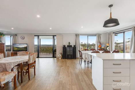 Property photo of 17 Sanctuary Drive Cranley QLD 4350