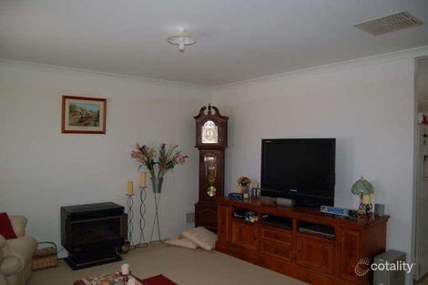 Property photo of 24 Birchmore Gardens Ellenbrook WA 6069