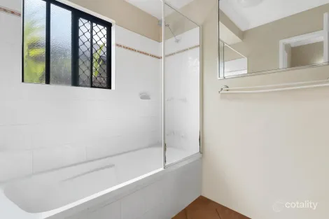 Property photo of 7 Kirra Close Kewarra Beach QLD 4879