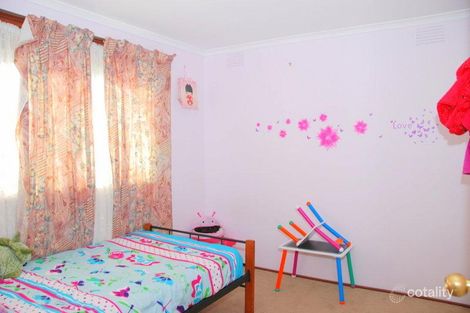 Property photo of 119 Pound Road Hampton Park VIC 3976