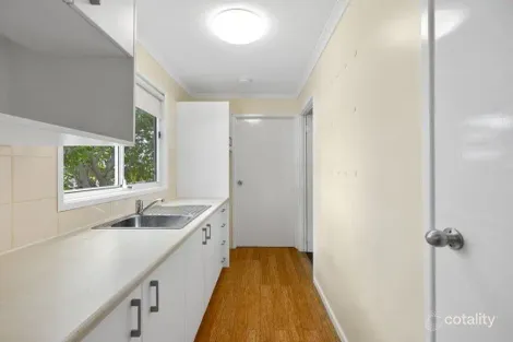 Property photo of 2 Stuart Street Eastern Heights QLD 4305