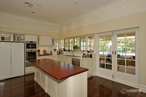 Property photo of 10 Robin Street Menora WA 6050