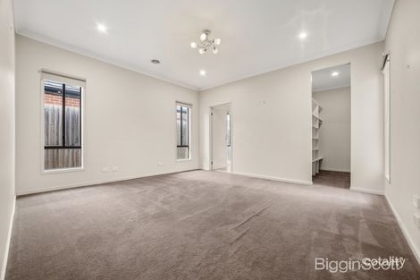 Property photo of 18 Fremantle Close Point Cook VIC 3030