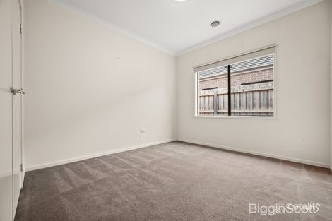 Property photo of 18 Fremantle Close Point Cook VIC 3030