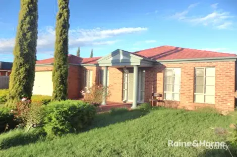 5 Rose Hedge Dr, Sydenham, VIC 3037