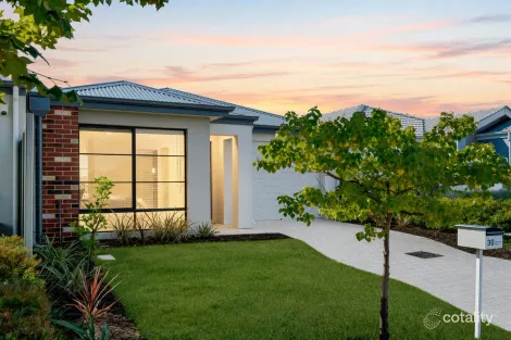 Property photo of 30 Carbeen View Piara Waters WA 6112