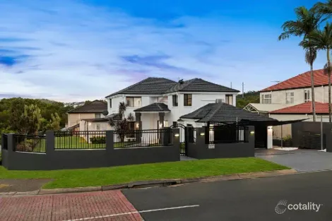 2 Juniper Pl, Carindale, QLD 4152