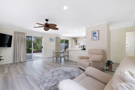 17 River Oak Dr, Helensvale, QLD 4212