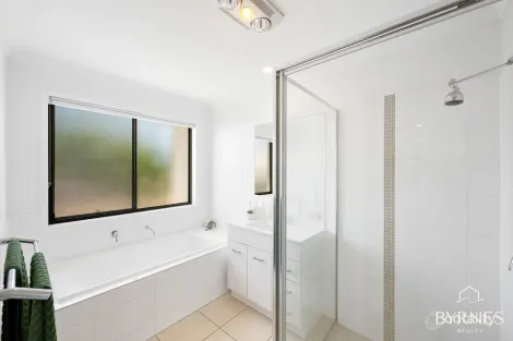 Property photo of 21 Windjana Court New Auckland QLD 4680