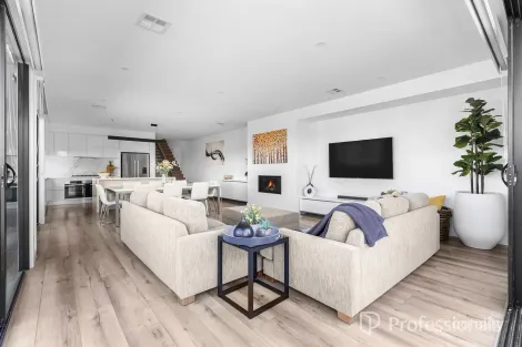 Property photo of 8A Walnut Street Ormond VIC 3204