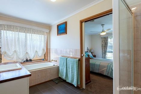 Property photo of 44 Underbank Boulevard Bacchus Marsh VIC 3340
