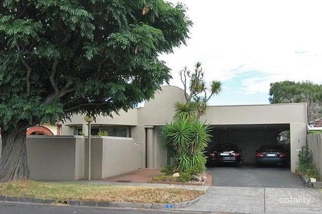 Property photo of 1 Rowena Street Caulfield North VIC 3161