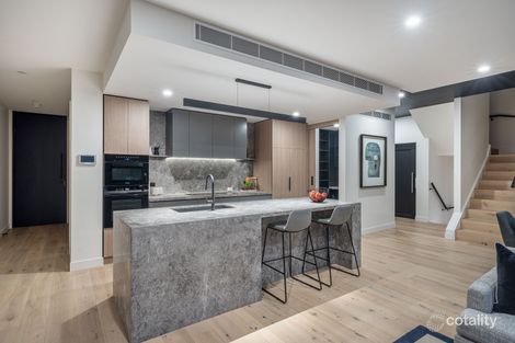 Property photo of 2/22 Langham Place Hawthorn East VIC 3123
