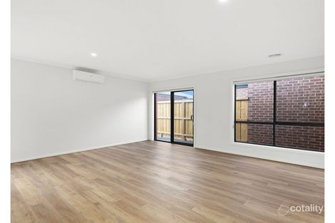 Property photo of 14 Nia Road Tarneit VIC 3029