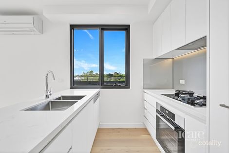 Property photo of 301/1A Middlesex Road Surrey Hills VIC 3127