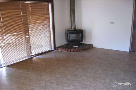 Property photo of 10 Winn Grove Fawkner VIC 3060