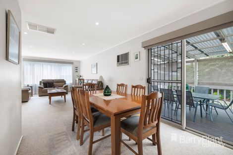 Property photo of 35 Ledbury Crescent Bundoora VIC 3083