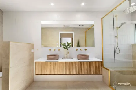 Property photo of 44 May Maxwell Crescent Gilmore ACT 2905