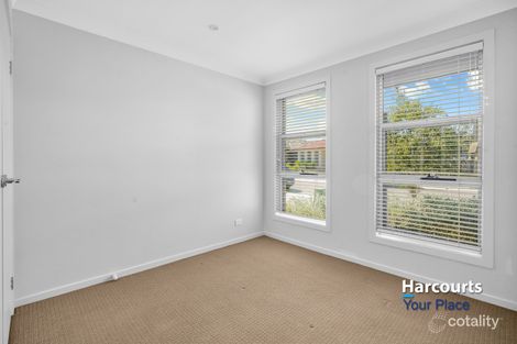 Property photo of 16 Colman Close Ropes Crossing NSW 2760