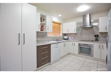 Property photo of 237 Mason Street Koongal QLD 4701