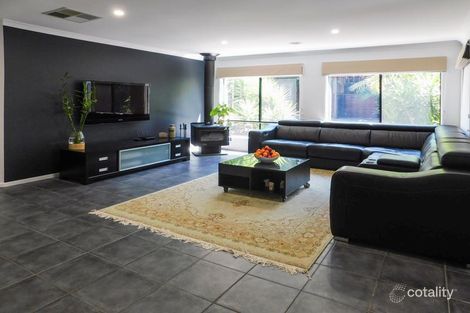 Property photo of 16 Gravlier Way South Morang VIC 3752