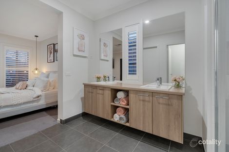 Property photo of 647 Grand Boulevard Mickleham VIC 3064